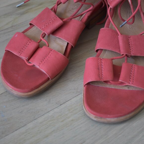 Gentle Souls By Kenneth Cole Red Fina Womens Sandals - Picture 9 of 11